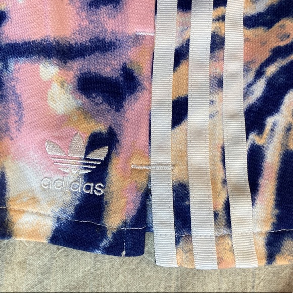 Adidas 3 Stripe Tie Dye Shorts - Picture 2 of 4